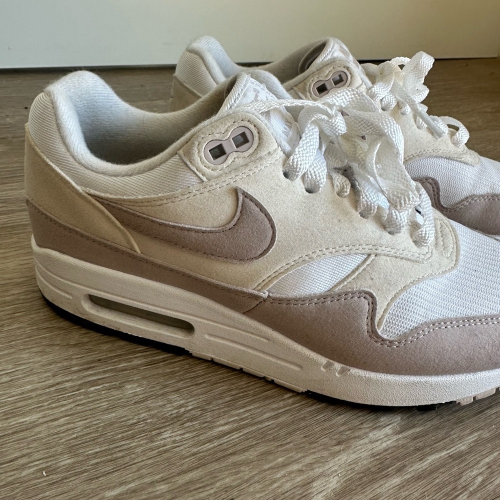 Nike Air Max 1 - Platinum Violet & White - Picture 3 of 7